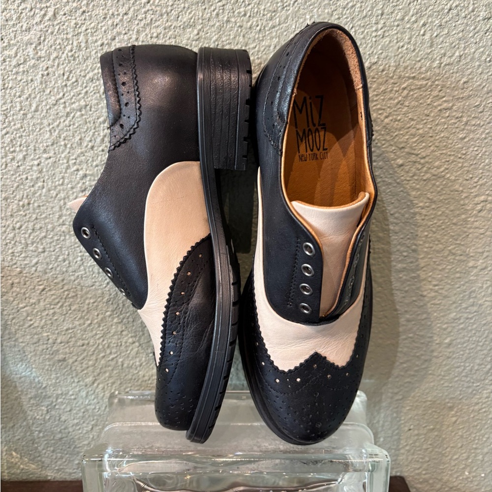 Miz Mooz Peabody in Black/Cream - Picture 4 of 4